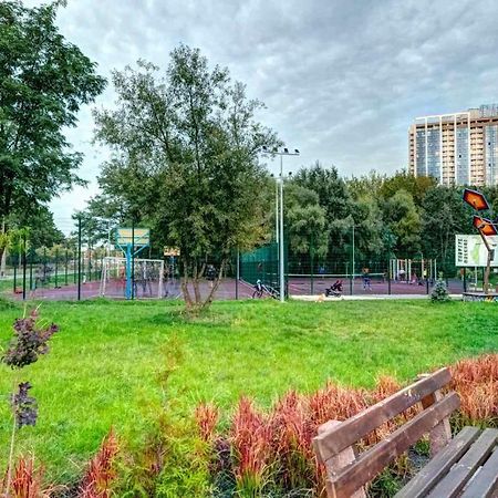 Modern Apartment Near Park Kijów Zewnętrze zdjęcie