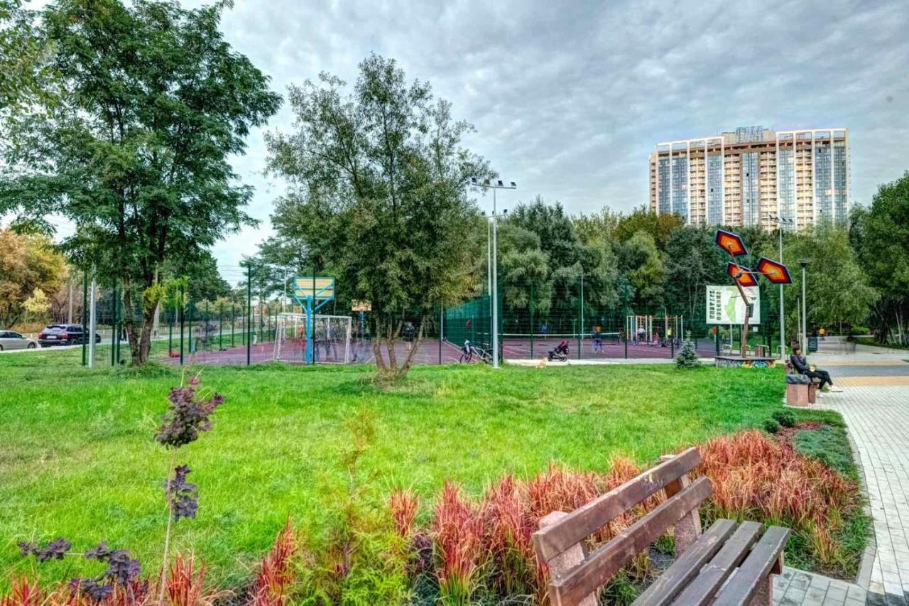 Modern Apartment Near Park Kijów Zewnętrze zdjęcie
