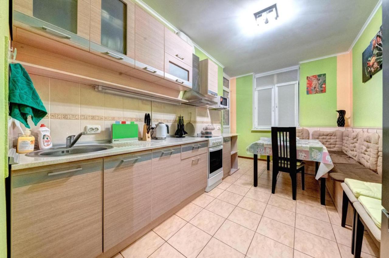 Modern Apartment Near Park Kijów Zewnętrze zdjęcie